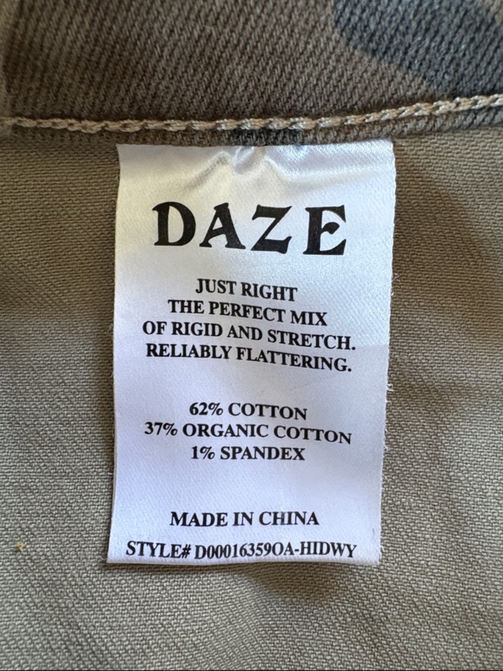 DAZE Organic Cotton Far Out High Rise Wide Leg Camo Jeans 26 - Picture 7 of 7